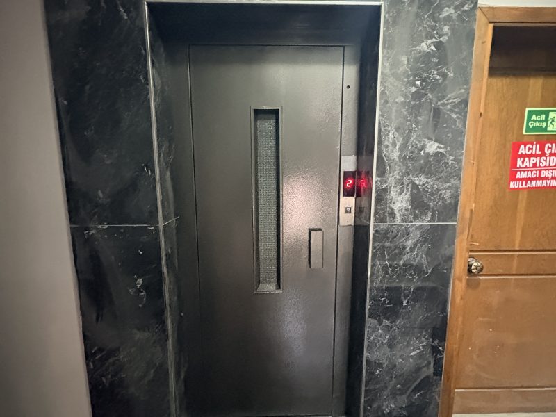 MARMARA'DAN ESENTEPE'DE 1+1 EŞYALI KİRALIK DAİRE