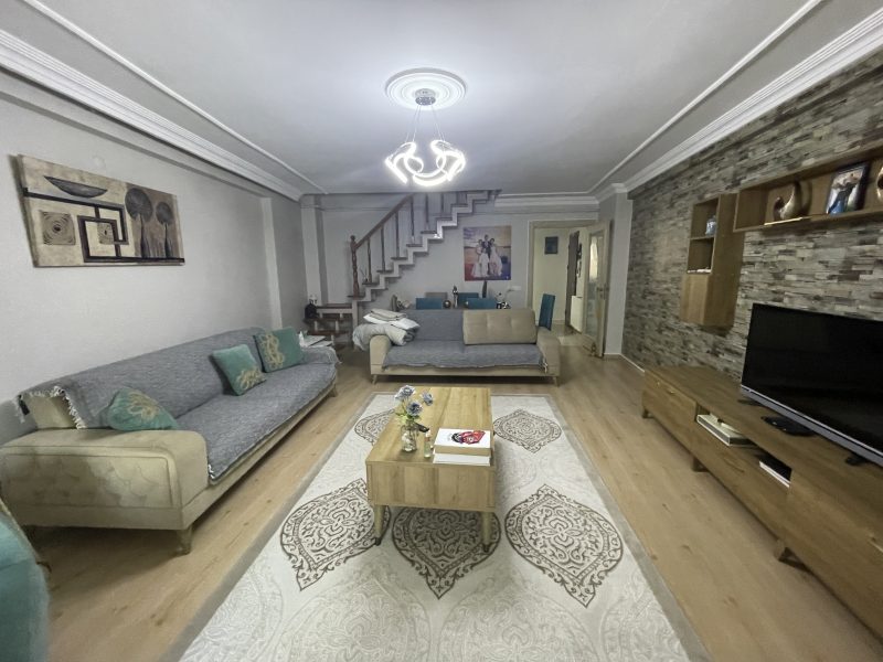 MARMARA'DAN ŞÜKRÜPAŞA'DA 3+1 DUBLEKS SATILIK GENİŞ DAİRE