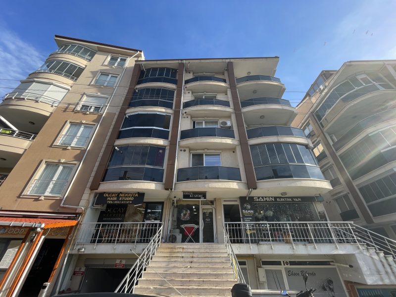 MARMARA'DAN ŞÜKRÜPAŞA'DA 3+1 DUBLEKS SATILIK GENİŞ DAİRE