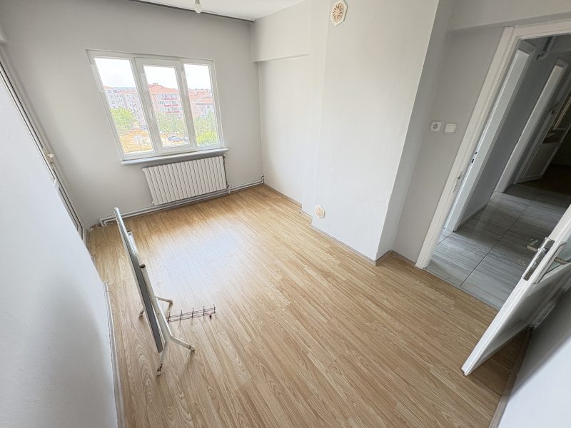 MARMARA'DAN BACA MEVKİ 3+1 TADİLATLI SATILIK DAİRE