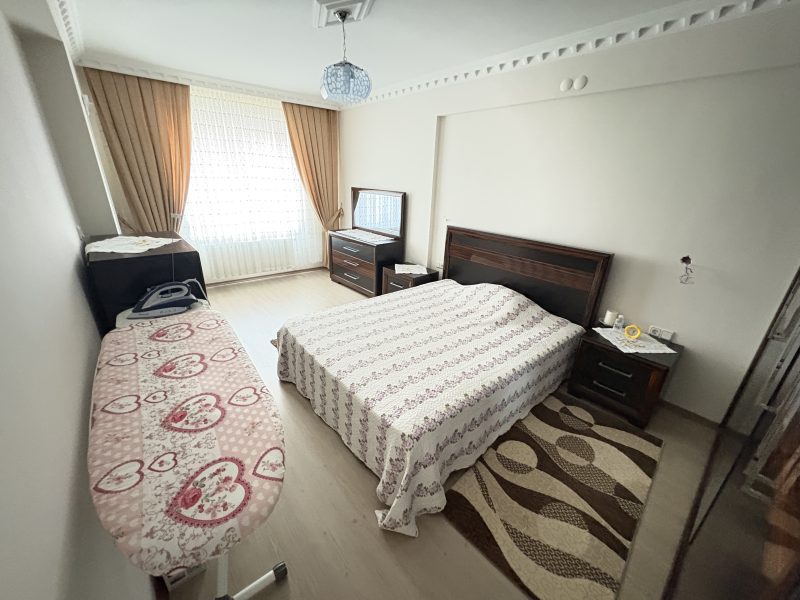 MARMARA'DAN ŞÜKRÜPAŞADA GÖLET MEVKİ GENİŞ 3+1 SATILIK DAİRE