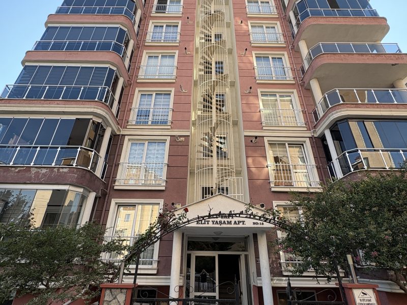 MARMARA'DAN ŞÜKRÜPAŞADA GÖLET MEVKİ GENİŞ 3+1 SATILIK DAİRE