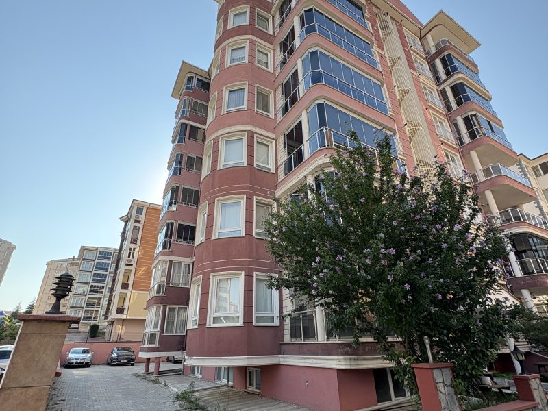 MARMARA'DAN ŞÜKRÜPAŞADA GÖLET MEVKİ GENİŞ 3+1 SATILIK DAİRE