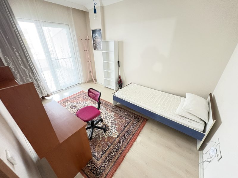 MARMARA'DAN ANA CADDE ÜZERİNDE 2+1 EŞYALI KİRALIK DAİRE