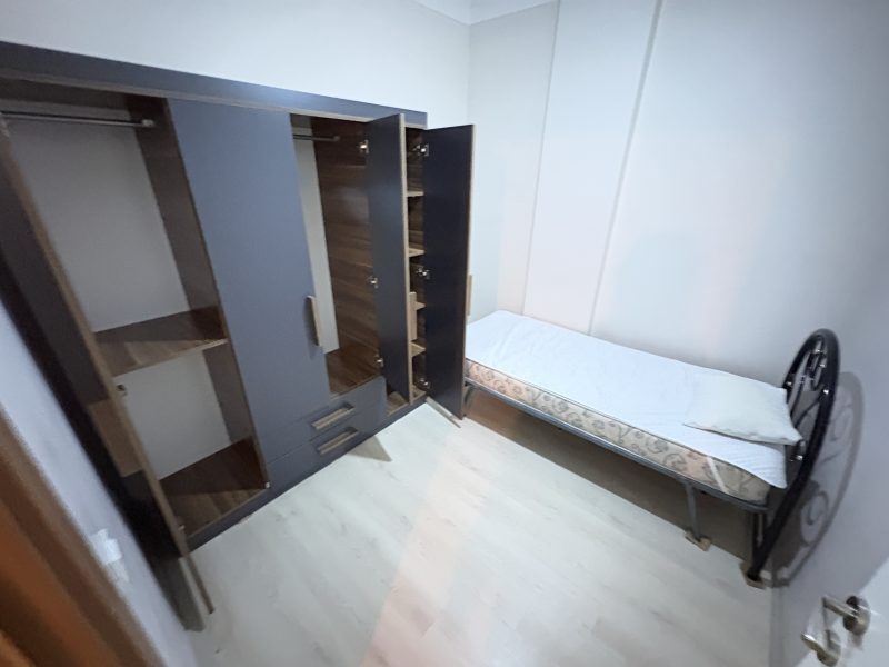 MARMARA'DAN ANA CADDE ÜZERİNDE 2+1 EŞYALI KİRALIK DAİRE