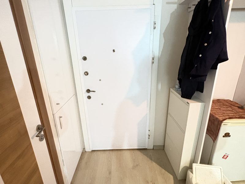 MARMARA'DAN ANA CADDE ÜZERİNDE 2+1 EŞYALI KİRALIK DAİRE