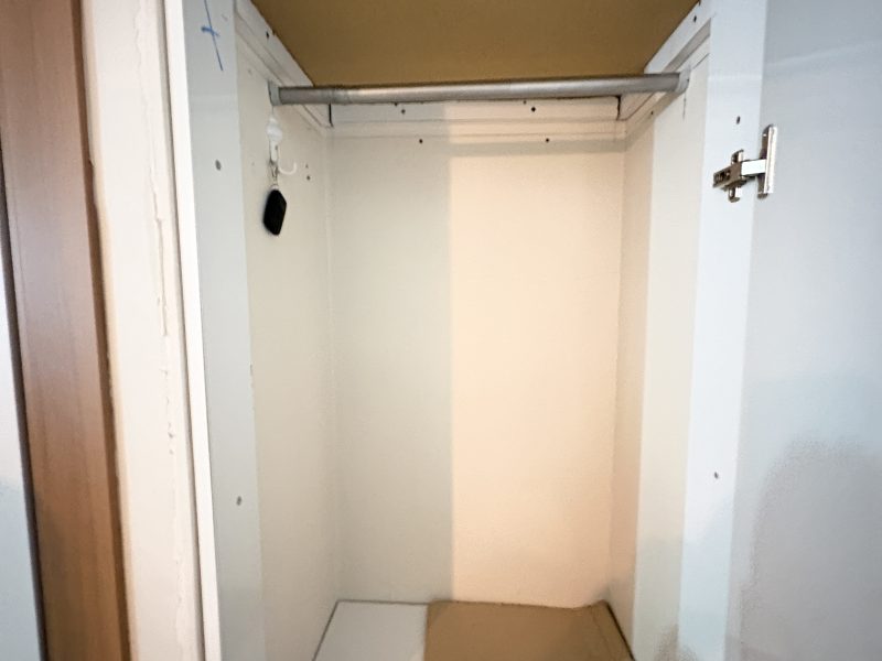 MARMARA'DAN ANA CADDE ÜZERİNDE 2+1 EŞYALI KİRALIK DAİRE