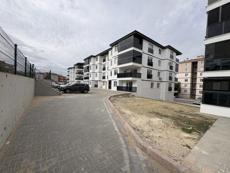 MARMARA'DAN SİTE İÇERİSİNDE SIFIR KİRALIK 3+1 DAİRE