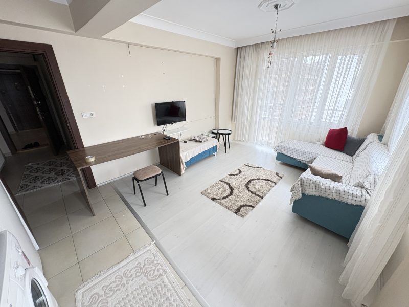 MARMARA'DAN CEM EVİ ARKASINDA 1+1 GENİŞ EŞYALI DAİRE