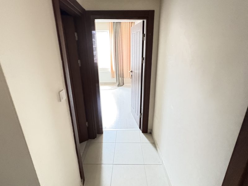 MARMARA'DAN CEM EVİ ARKASINDA 1+1 GENİŞ EŞYALI DAİRE