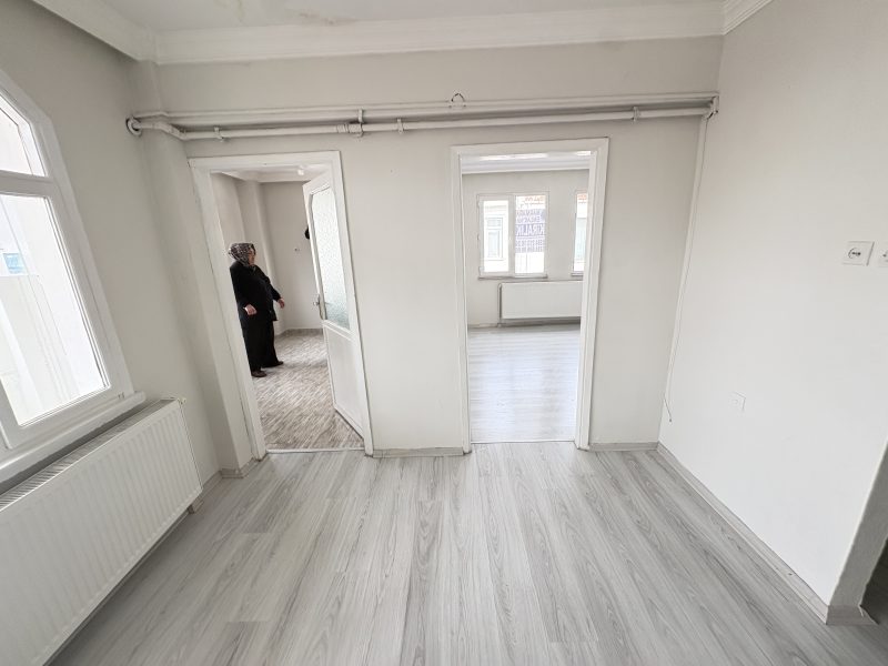 MARMARA'DAN AYŞEKADINDA 2+1 KİRALIK DAİRE