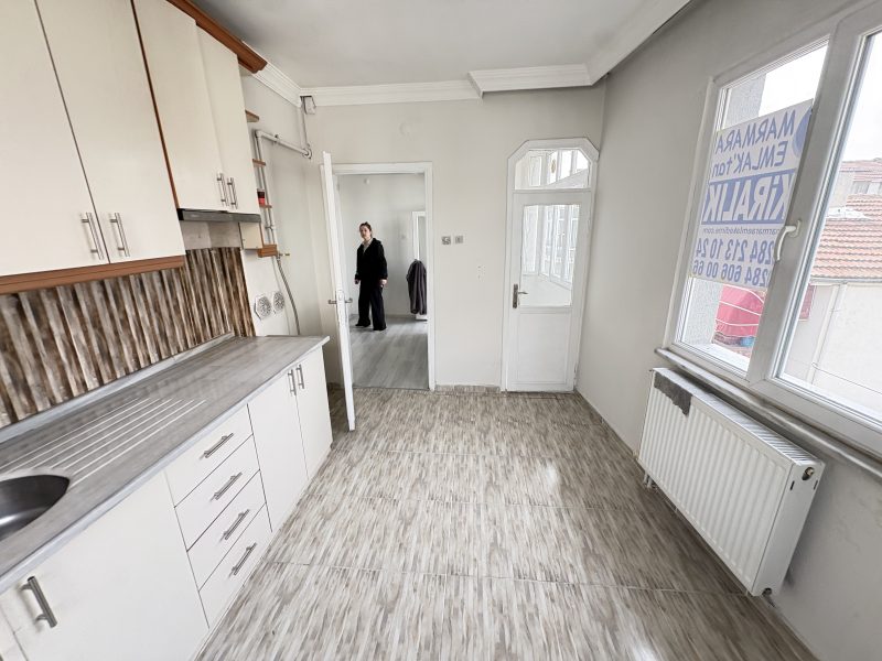 MARMARA'DAN AYŞEKADINDA 2+1 KİRALIK DAİRE