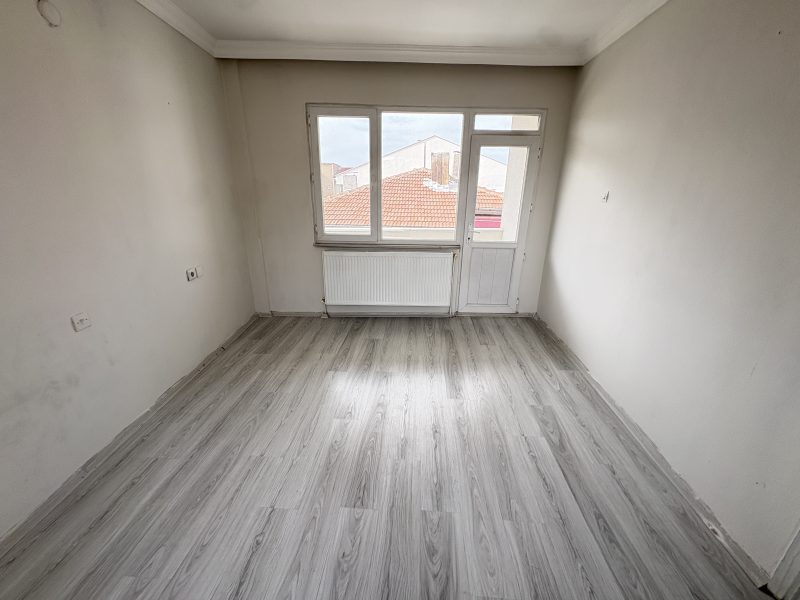 MARMARA'DAN AYŞEKADINDA 2+1 KİRALIK DAİRE