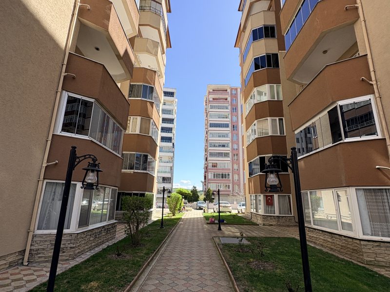 MARMARA' DAN FATİH' TE SİTE İÇERİSİNDE 3+1 KİRALIK DAİRE