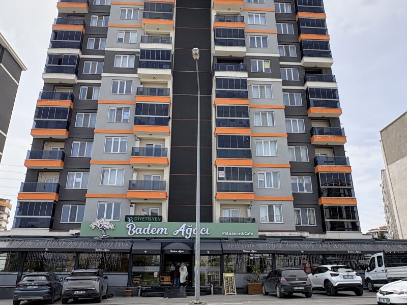 MARMARA' DAN BADEM AĞACI CAFE ÜSTÜ 1+1 KİRALIK DAİRE
