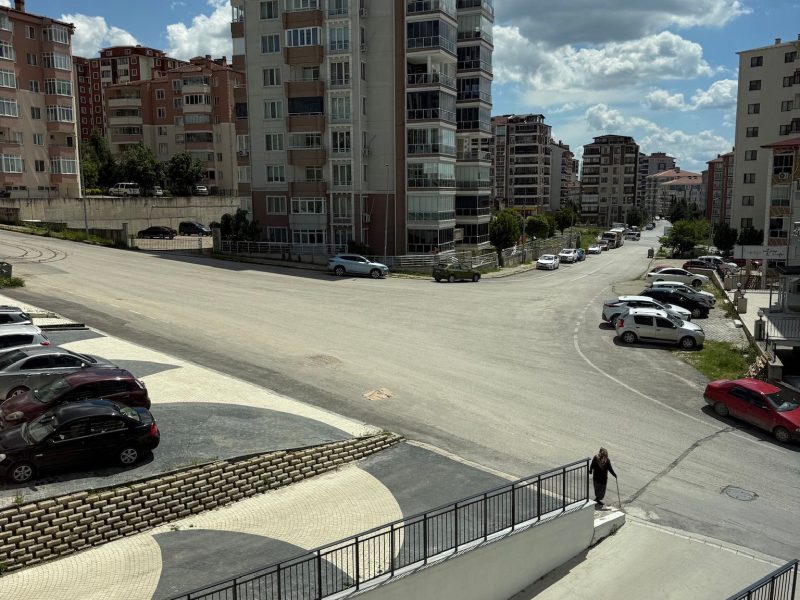 MARMARA'DAN CUMHURİYET MAHALLESİ 1+1 EŞYALI KİRALIK DAİRE