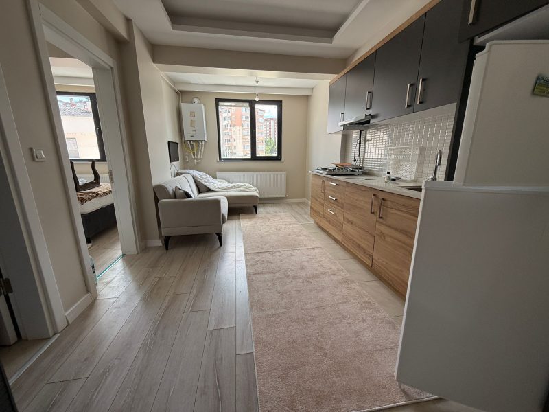 MARMARA'DAN CUMHURİYET MAHALLESİ 1+1 EŞYALI KİRALIK DAİRE