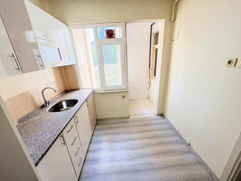 MARMARA'DAN ESKİ İSTANBUL CADDESİNDE SATILIK 3+1 DAİRE