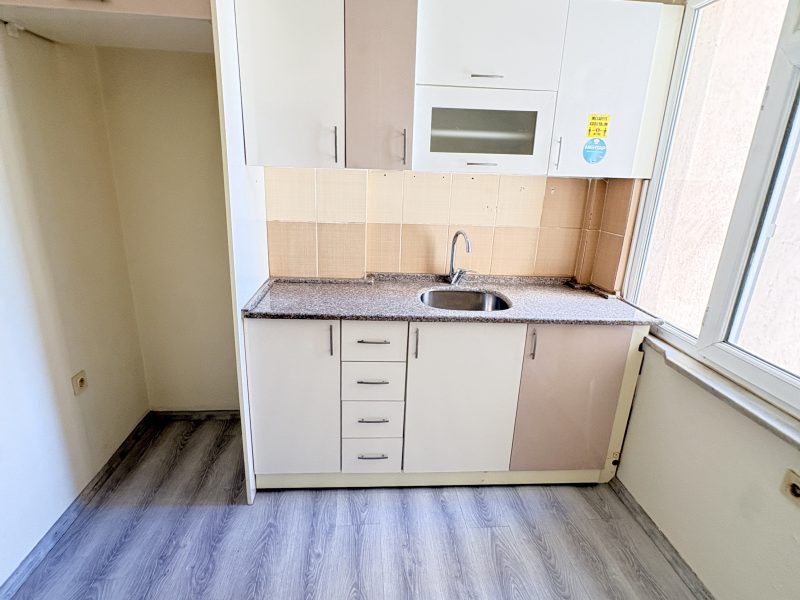 MARMARA'DAN ESKİ İSTANBUL CADDESİNDE SATILIK 3+1 DAİRE