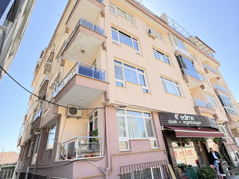 MARMARA'DAN ESKİ İSTANBUL CADDESİNDE SATILIK 3+1 DAİRE