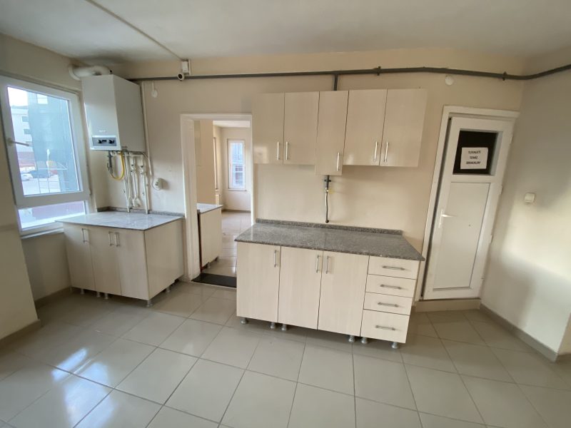 MARMARA'DAN İŞ MERKEZİNDE KİRALIK OFİS BÜRO