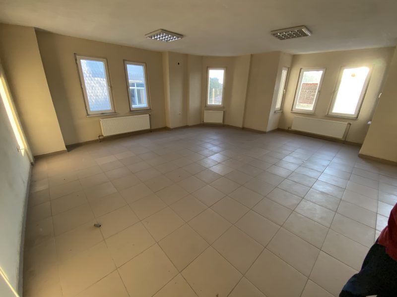 MARMARA'DAN İŞ MERKEZİNDE KİRALIK OFİS BÜRO