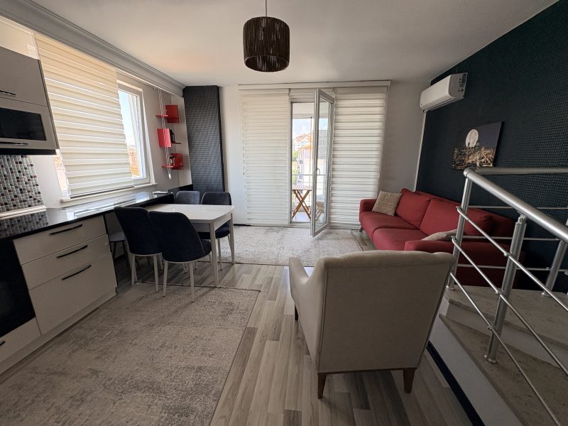MARMARA'DAN ŞÜKRÜPAŞA'DA KİRALIK 2+1 EŞYALI DUBLEKS DAİRE