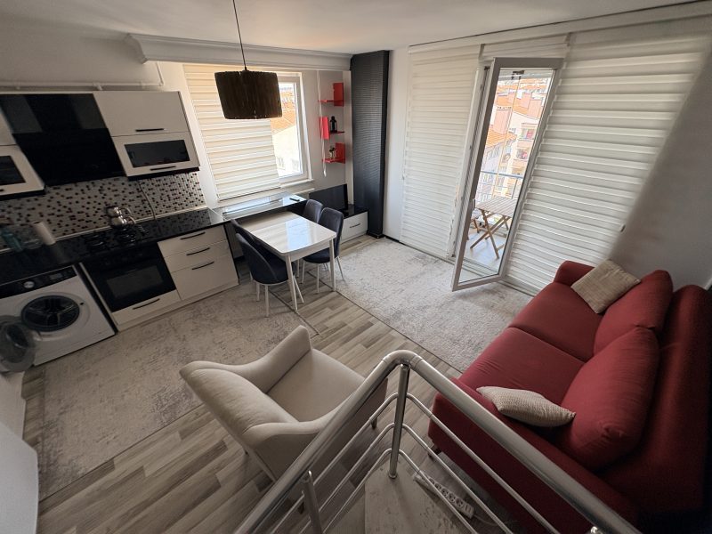 MARMARA'DAN ŞÜKRÜPAŞA'DA KİRALIK 2+1 EŞYALI DUBLEKS DAİRE