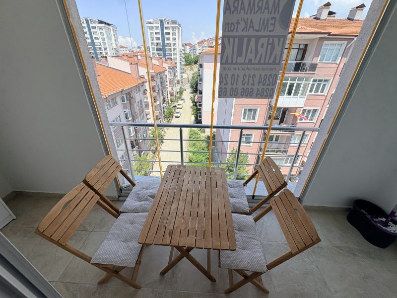 MARMARA'DAN ŞÜKRÜPAŞA'DA KİRALIK 2+1 EŞYALI DUBLEKS DAİRE
