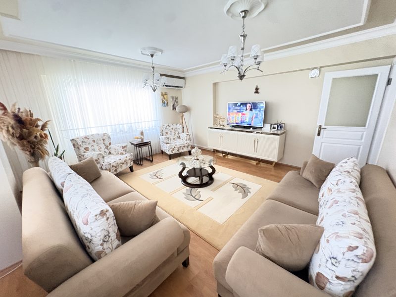 MARMARA'DAN MEDRESE ALİBEY'DE GENİŞ 2+1 SATILIK DAİRE