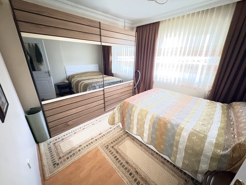 MARMARA'DAN MEDRESE ALİBEY'DE GENİŞ 2+1 SATILIK DAİRE