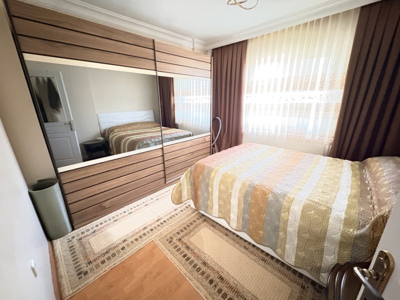 MARMARA'DAN MEDRESE ALİBEY'DE GENİŞ 2+1 SATILIK DAİRE