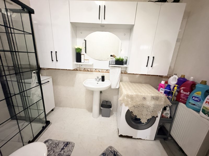 MARMARA'DAN MEDRESE ALİBEY'DE GENİŞ 2+1 SATILIK DAİRE
