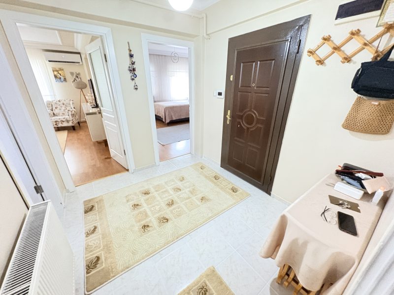 MARMARA'DAN MEDRESE ALİBEY'DE GENİŞ 2+1 SATILIK DAİRE