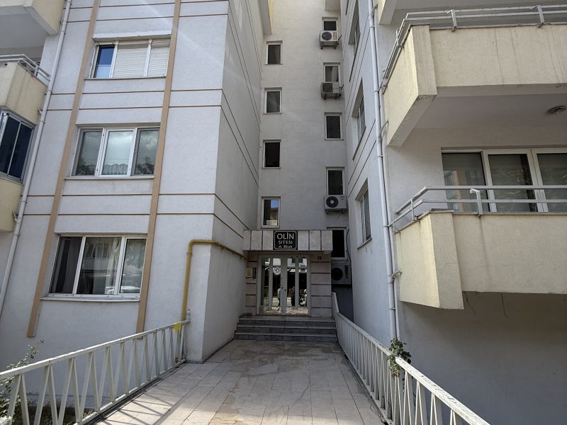 MARMARA'DAN ŞÜKRÜPAŞA MAHALLESİ SATILIK BÜYÜK 3+1 DAİRE