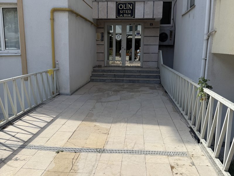 MARMARA'DAN ŞÜKRÜPAŞA MAHALLESİ SATILIK BÜYÜK 3+1 DAİRE