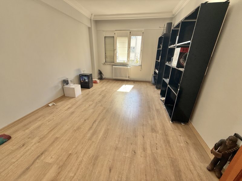 MARMARA'DAN ŞÜKRÜPAŞA MAHALLESİ SATILIK BÜYÜK 3+1 DAİRE