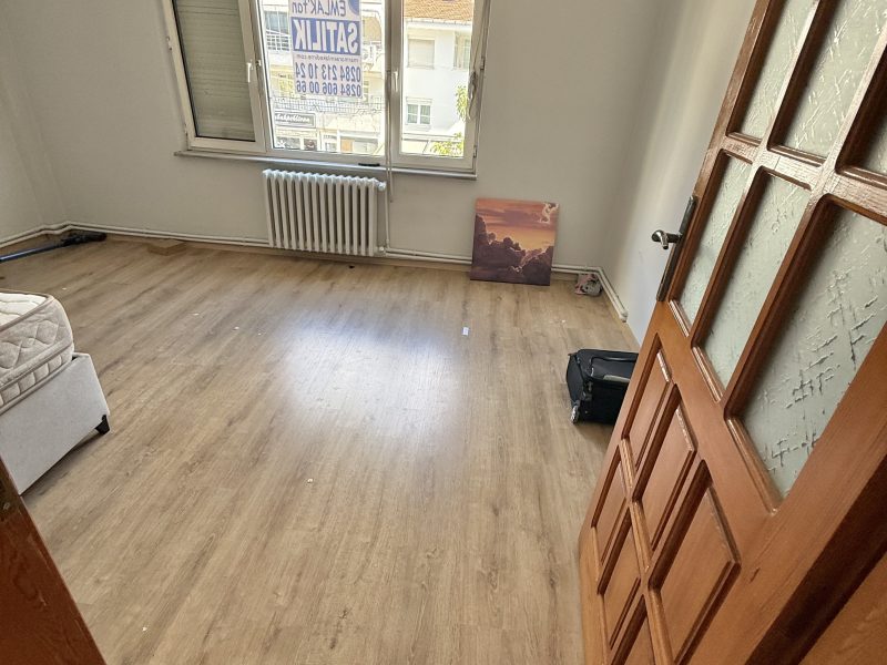 MARMARA'DAN ŞÜKRÜPAŞA MAHALLESİ SATILIK BÜYÜK 3+1 DAİRE