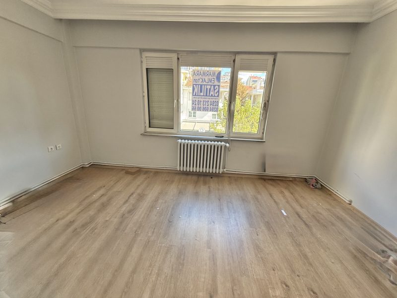 MARMARA'DAN ŞÜKRÜPAŞA MAHALLESİ SATILIK BÜYÜK 3+1 DAİRE