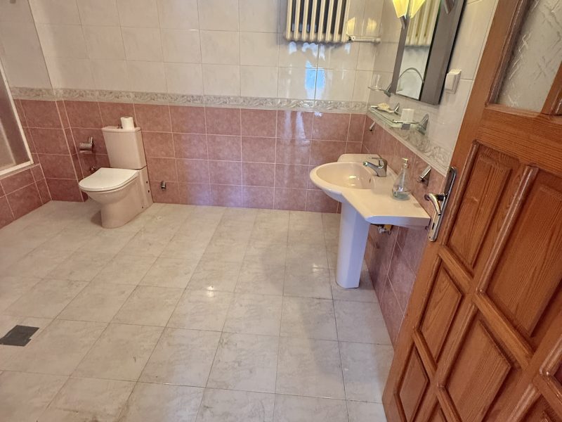MARMARA'DAN ŞÜKRÜPAŞA MAHALLESİ SATILIK BÜYÜK 3+1 DAİRE
