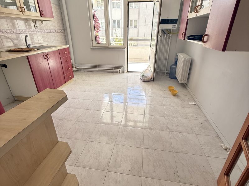 MARMARA'DAN ŞÜKRÜPAŞA MAHALLESİ SATILIK BÜYÜK 3+1 DAİRE