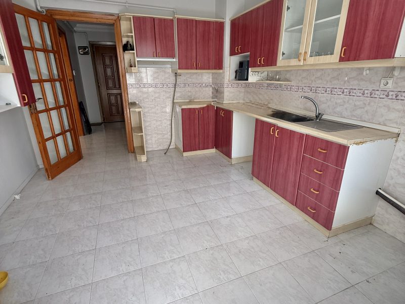 MARMARA'DAN ŞÜKRÜPAŞA MAHALLESİ SATILIK BÜYÜK 3+1 DAİRE
