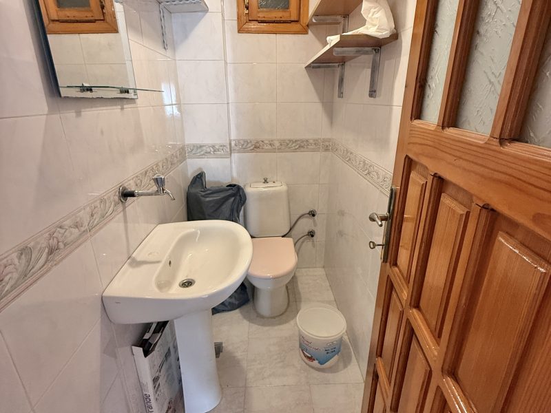 MARMARA'DAN ŞÜKRÜPAŞA MAHALLESİ SATILIK BÜYÜK 3+1 DAİRE