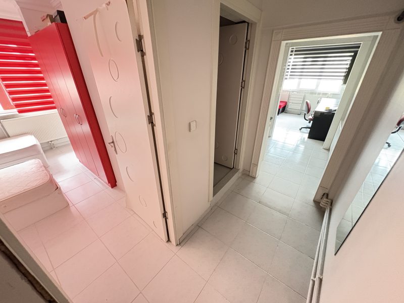 MARMARA'DAN KOCASİNAN'DA AYRI MUTFAK 1+1 SATILIK DAİRE