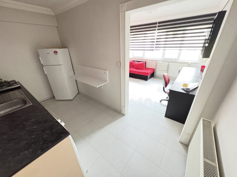 MARMARA'DAN KOCASİNAN'DA AYRI MUTFAK 1+1 SATILIK DAİRE