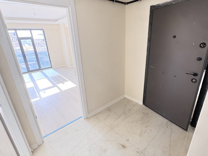 MARMARA'DAN KURTULUŞ MAHALLESİ CADDE CEPHE SATILIK 2+1 DAİRE