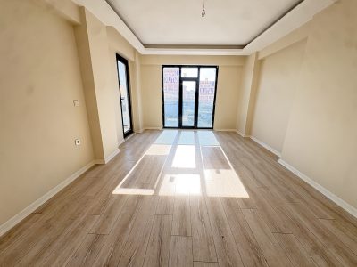 MARMARA'DAN KURTULUŞ MAHALLESİ CADDE CEPHE SATILIK 2+1 DAİRE