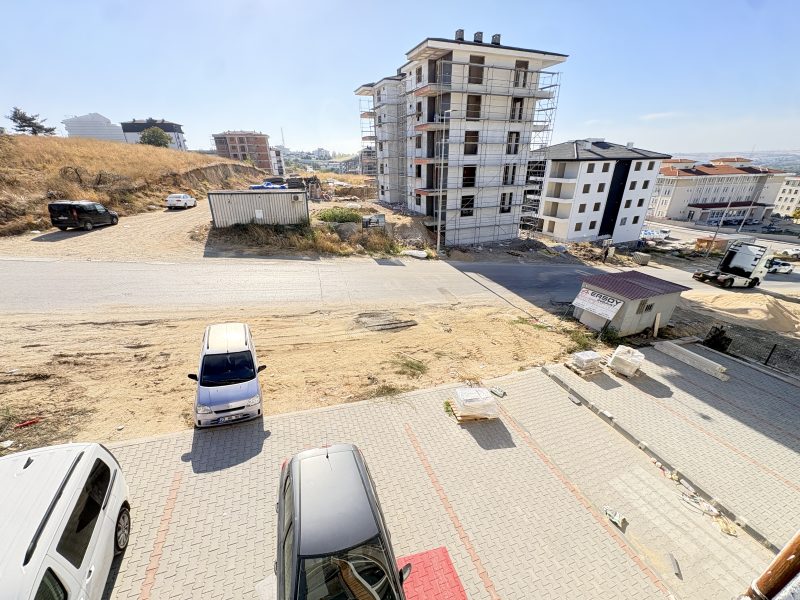 MARMARA'DAN KURTULUŞ MAHALLESİ CADDE CEPHE SATILIK 2+1 DAİRE