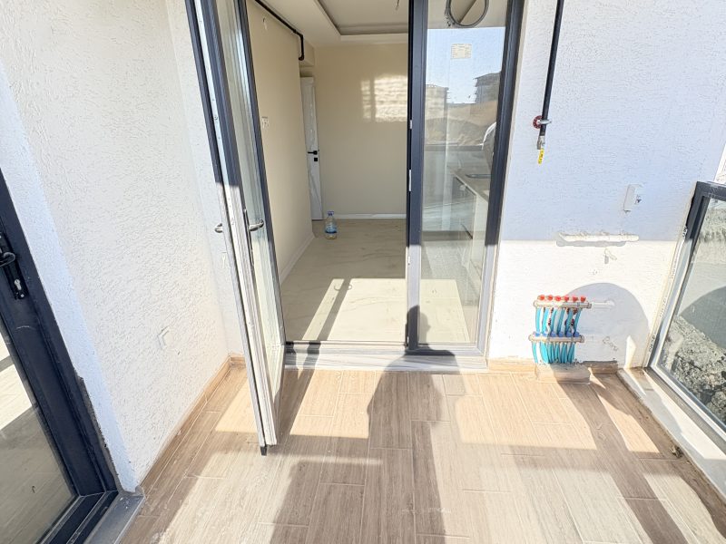 MARMARA'DAN KURTULUŞ MAHALLESİ CADDE CEPHE SATILIK 2+1 DAİRE