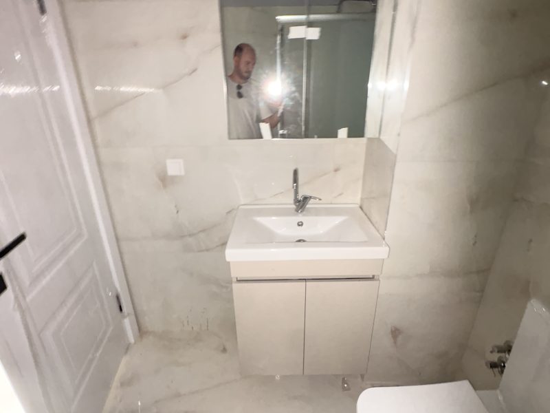 MARMARA'DAN KURTULUŞ MAHALLESİ CADDE CEPHE SATILIK 2+1 DAİRE